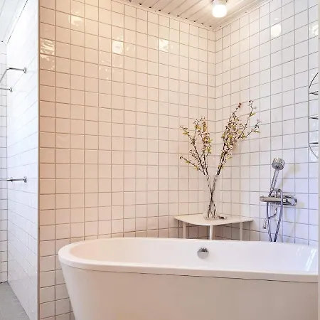 Aakirkeby Xii Ferienhaus *
